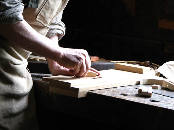 Nuestra <strong>carpintería de madera en  Mélida</strong> es una empresa de <strong>herencia familiar</strong>, por lo que  contamos con gran <strong>experiencia </strong>en la profesión.